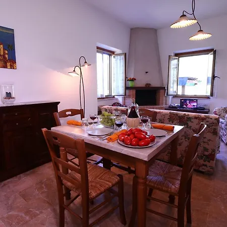 Nyaraló Miele *